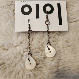 Iridescent teardrop button earrings